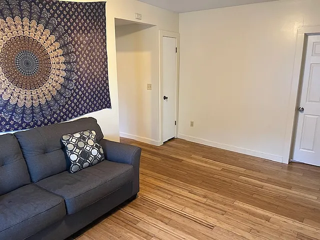 513 S Aurora St — Photo 7