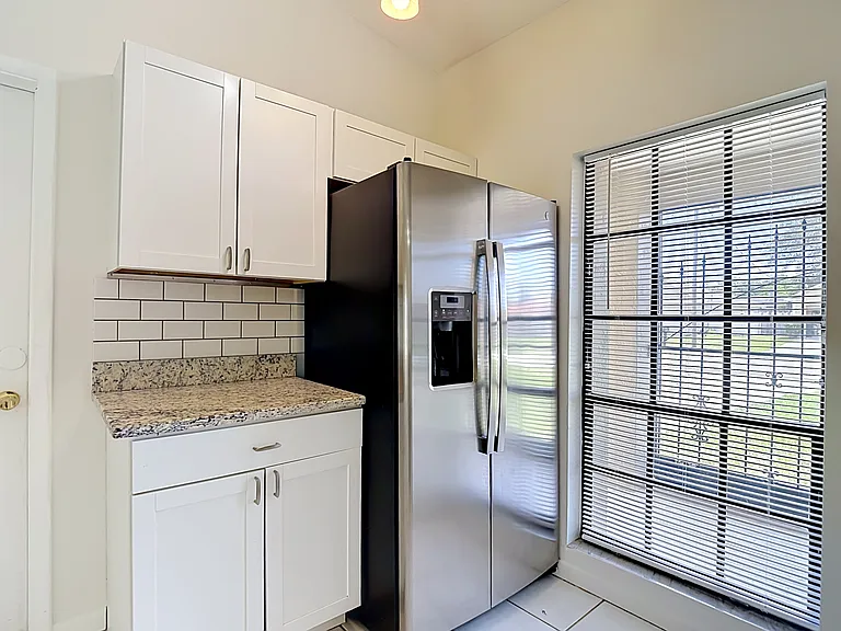 3255 Amherst Ave — Photo 14