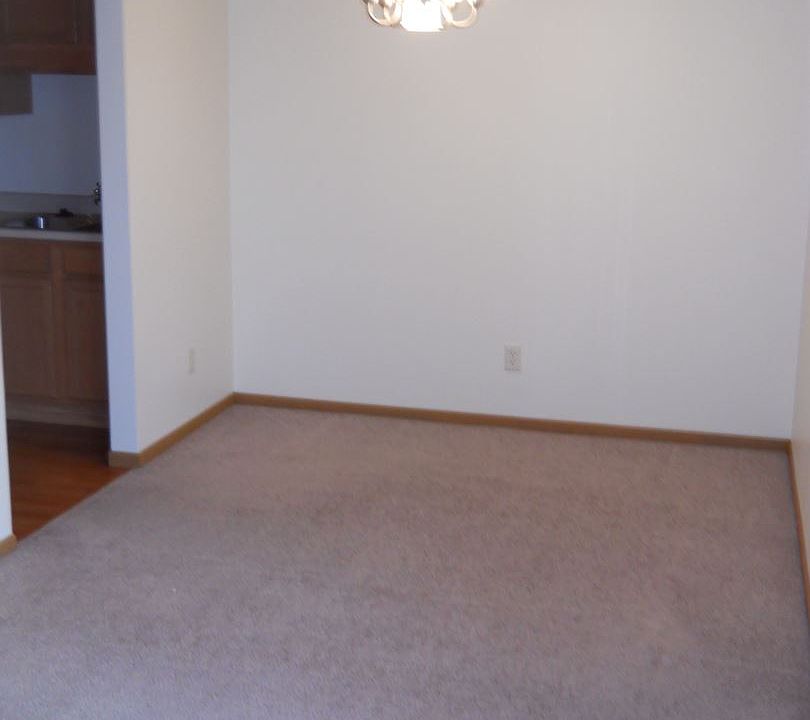 1st image of 997 N Market St APT 103