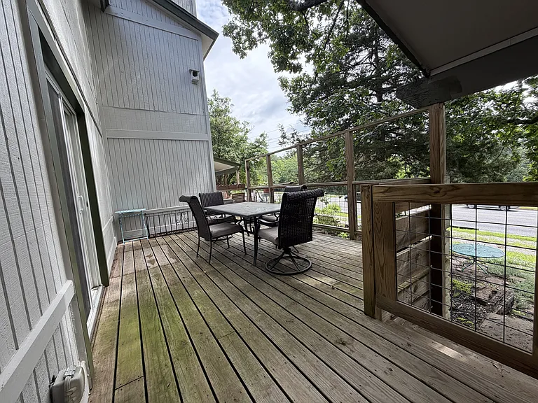 2213 N Crossover Rd #1 — Photo 19