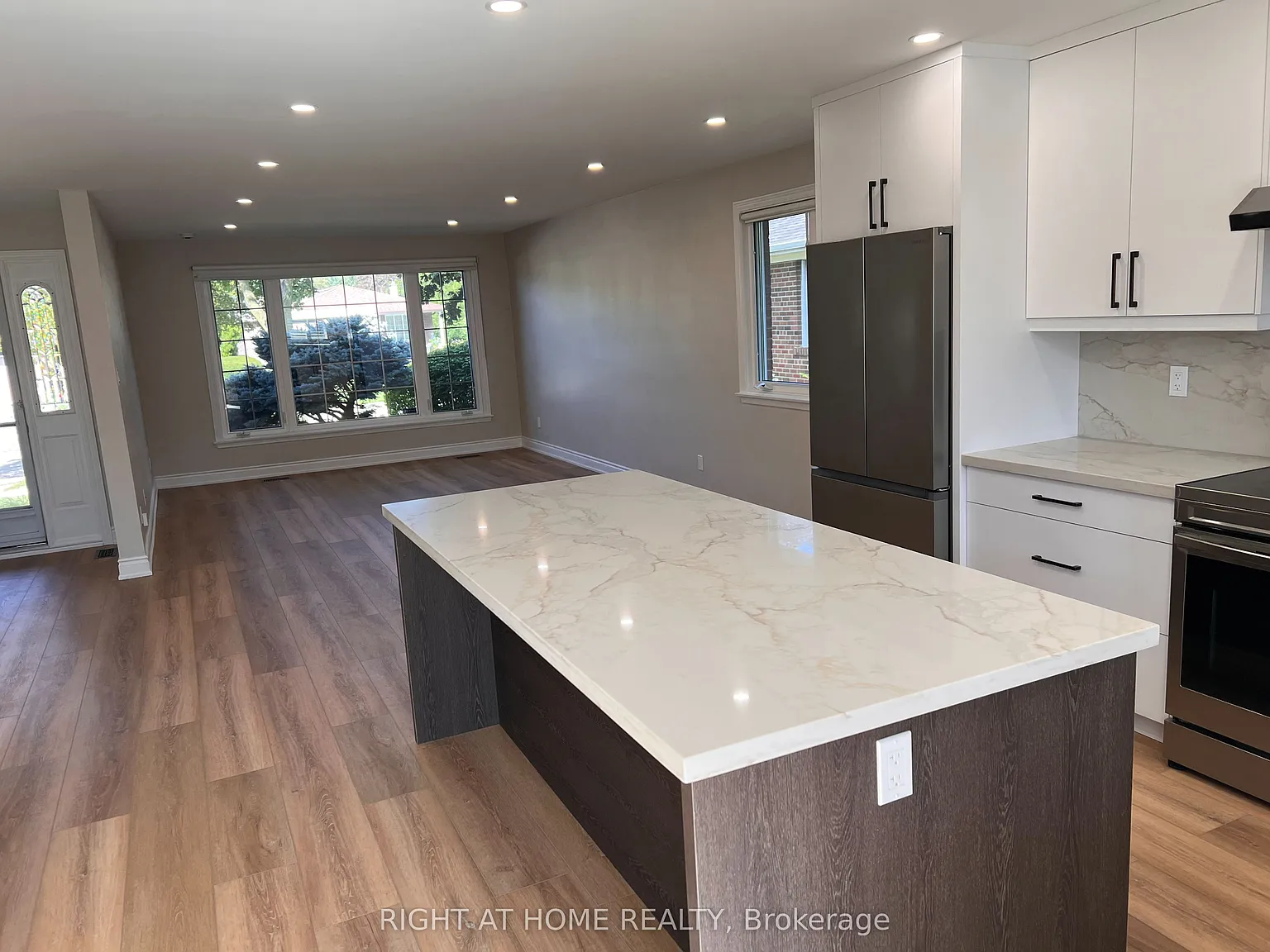 3 bed, $3,600 — Photo 4
