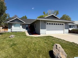 25 Dawn Ct, Susanville, CA 96130