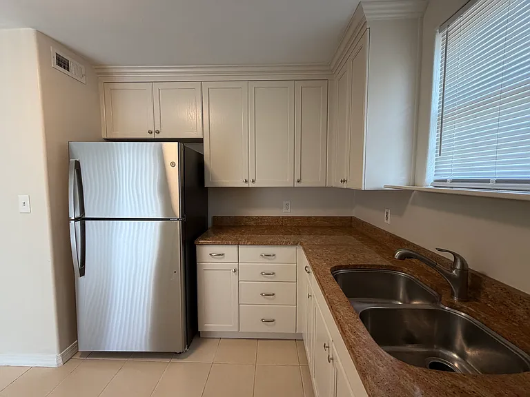 4800 Brigadoon Dr #101 — Photo 4