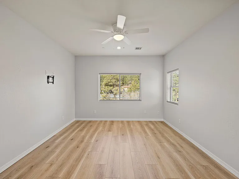 Cala Luxury Apartments — Photo 43