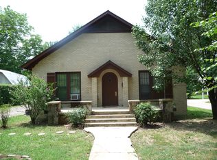 1411 College Ave, Conway, AR 72034