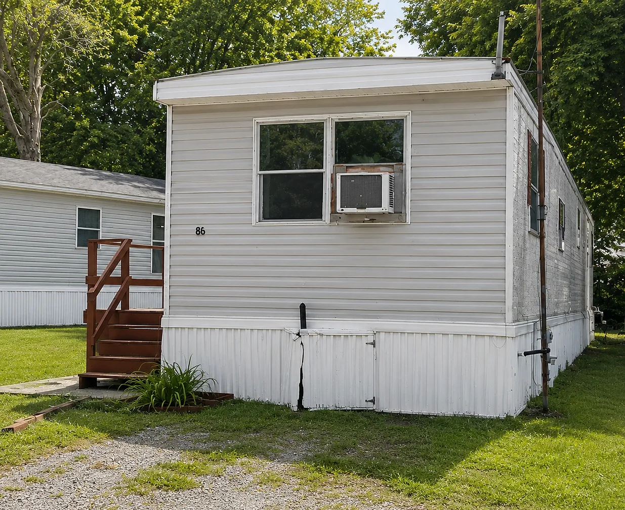 2 bed, 896 sqft, $325 — Photo 1