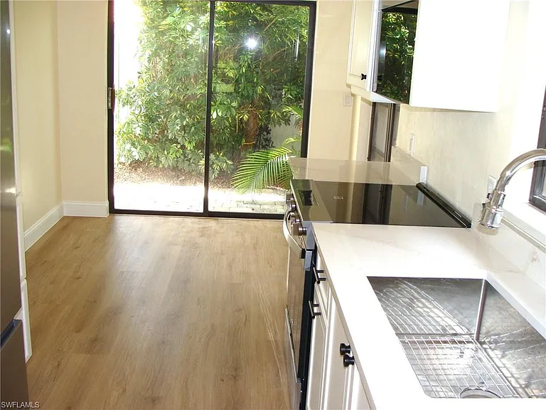 857 Reef Point Cir — Photo 6