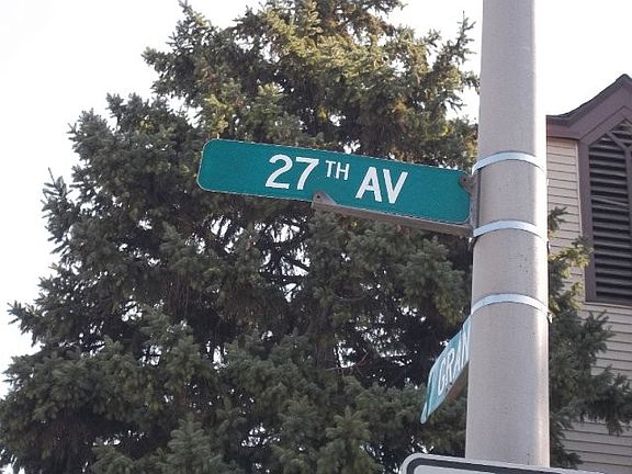 5th image of 221 27th Ave