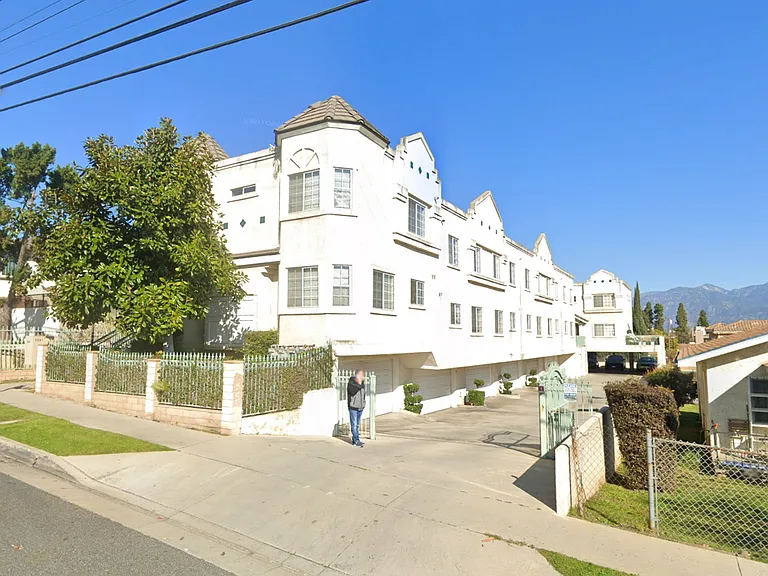 7535 Hellman Ave — Photo 15