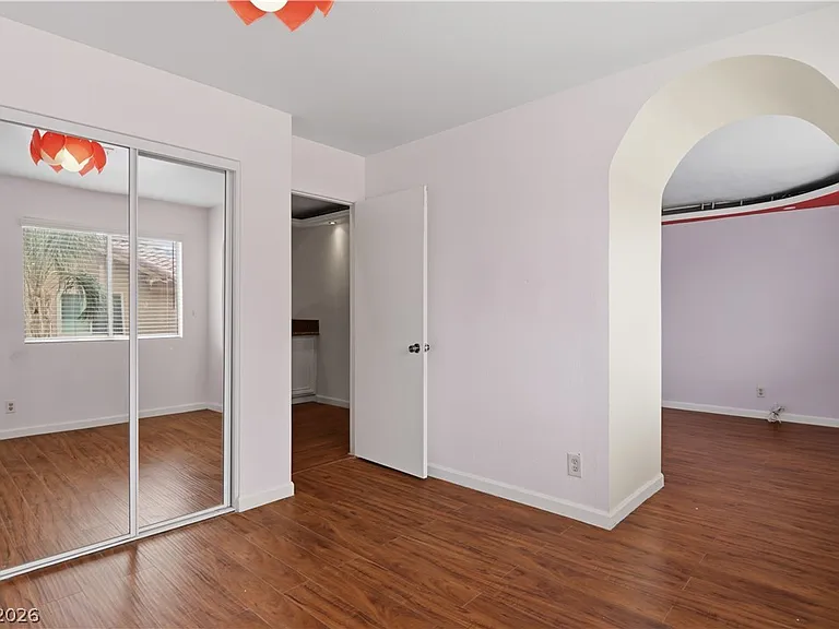 4727 Beaconsfield St — Photo 34