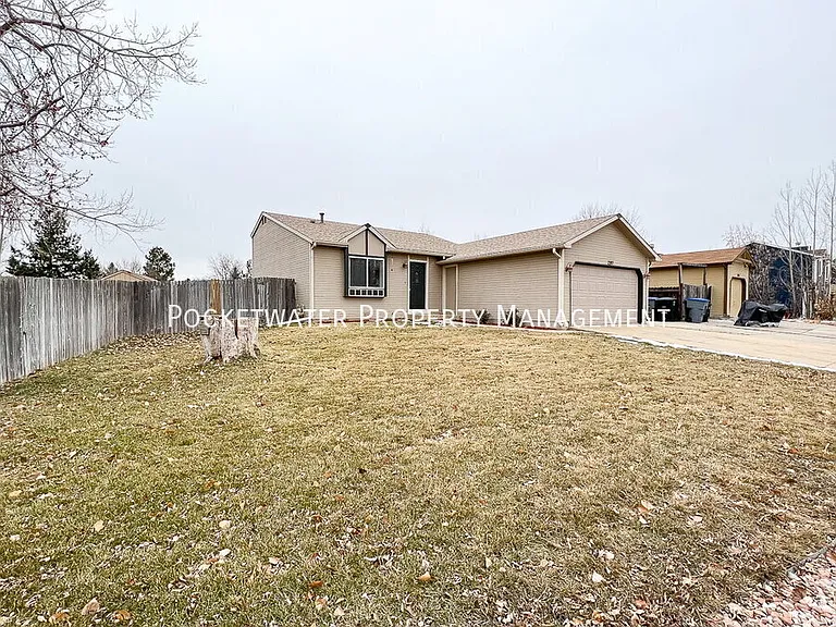 2207 Tulip St — Photo 1