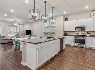 6321 Southern Cross Dr, College Station, TX 77845
