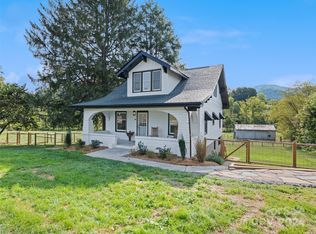 15 Scottdale Rd, Canton, NC 28716