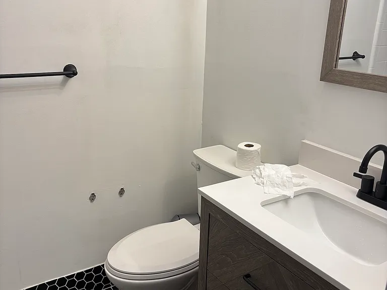 Full bath in basement