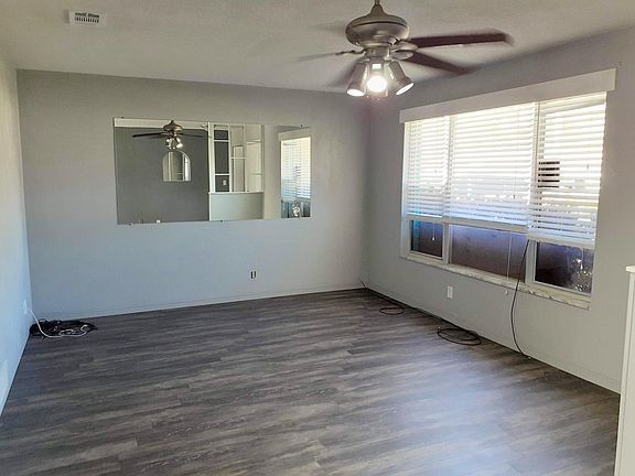 2nd image of 1232 Golfview Dr