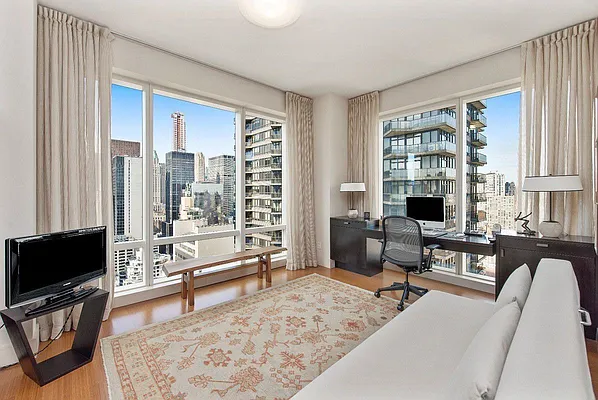 Sold by Compass | media 19