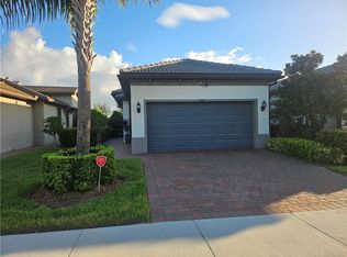 4317 Beauty Leaf Cir, Vero Beach, FL 32967