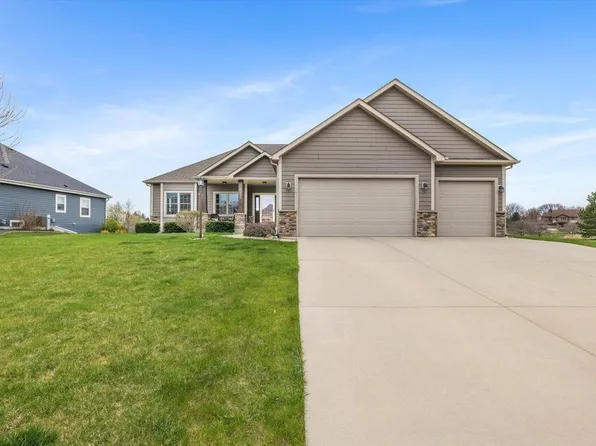 1035 East Peach Tree LANE, Oak Creek, WI 53154