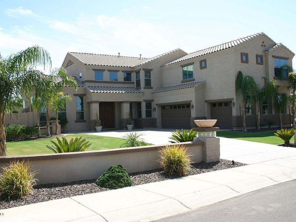 1st image of 10261 W Villa Chula
