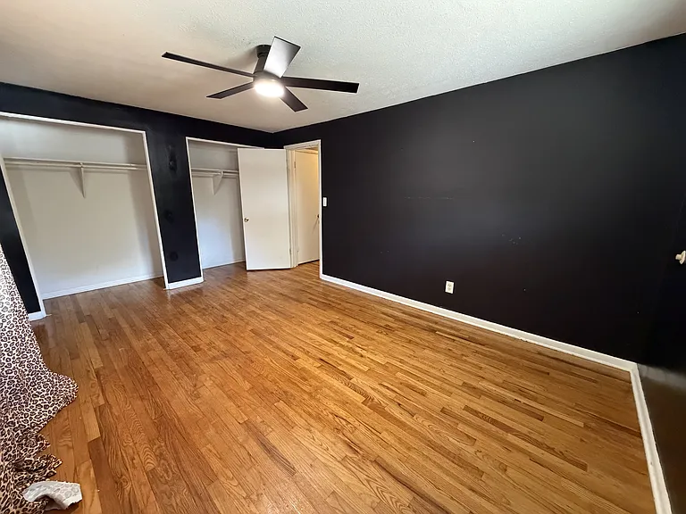 9406 Independence Blvd — Photo 14