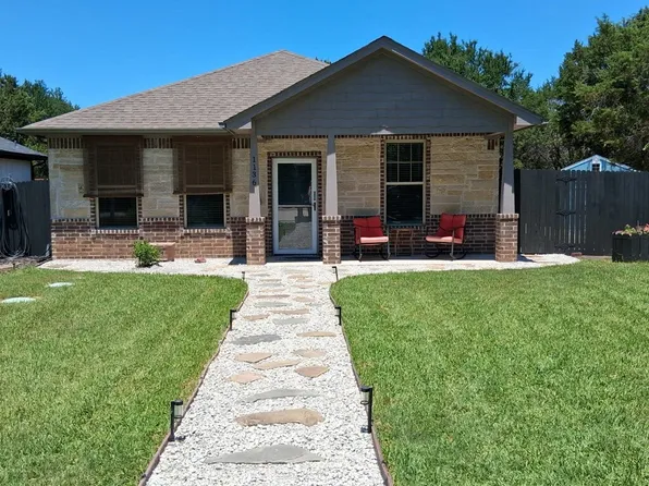 1136 Ridgeview Cir, Granbury, TX 76048