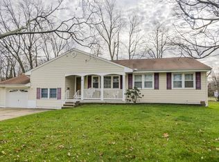 816 Harmony Ter, Middletown, NJ 07748