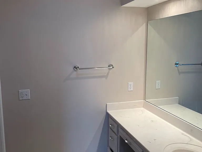 1508 E Powell St — Photo 21