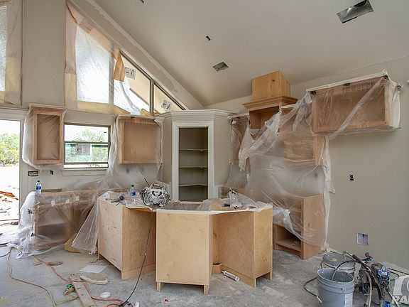 4th image of 17250 Caballo Blanco Ln