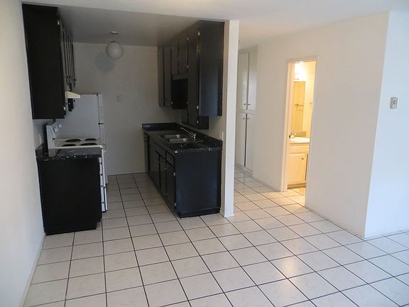 3rd image of 4316 52nd St APT 6