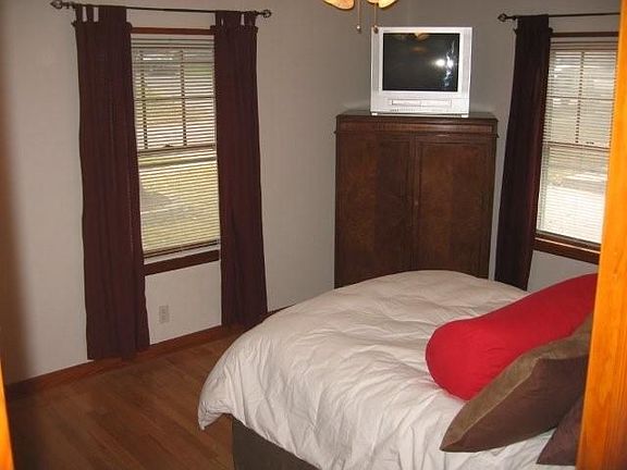 5th image of 3233 Lynros Dr