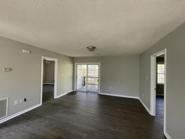 111 McBrandon Dr #111