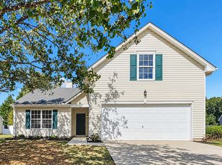 9 Avalon Ct, Simpsonville, SC 29681