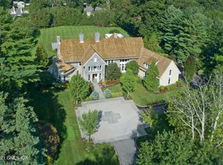 34 Meadowcroft Ln, Greenwich, CT 06830