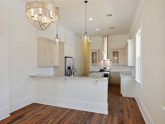 3rd image of 2755 Saint Ann St #57