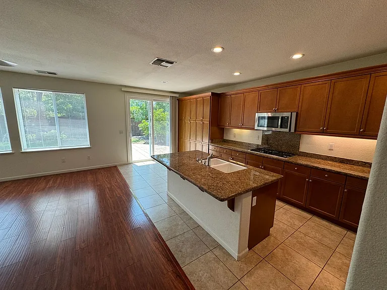4270 Rimini Way — Photo 6