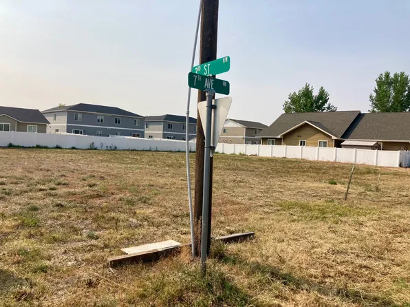 300 7th Ave NW #23, Sidney, MT 59270