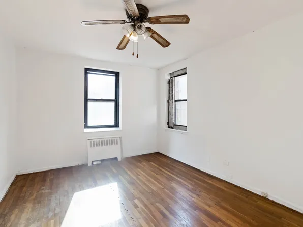 90-10 32nd Avenue image 12 of 19