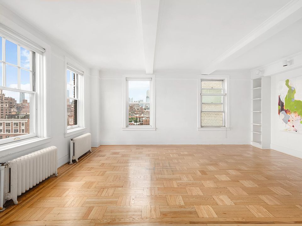 1st image of 32 Washington Sq W APT 11W