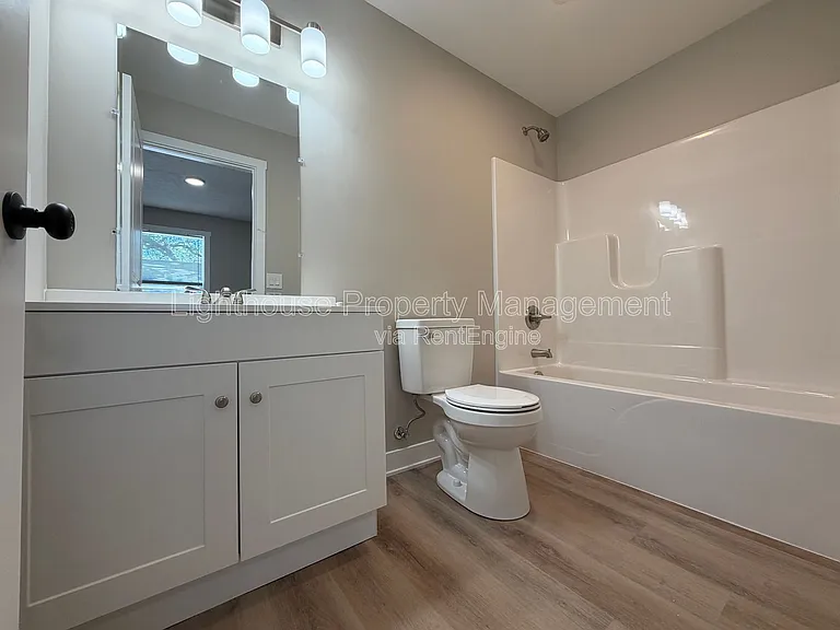 310 Allen Ave #1 — Photo 9