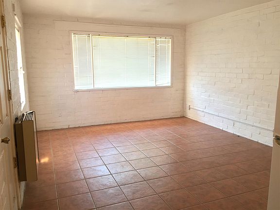 5th image of 2701 N Martin Ave Unit 3