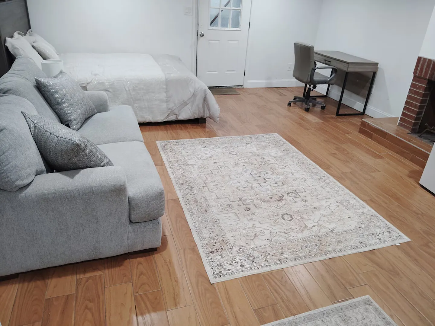 Furnished Studio in Basement Close to Rutgers, RWJ & NY Transit — Photo 2