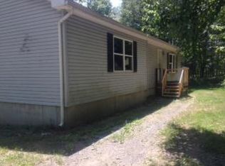 95 Valley View Dr, Lehightn Boro, PA 18235