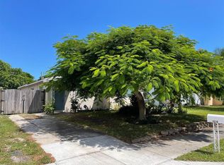1510 16th Ave N, Lake Worth, FL 33460