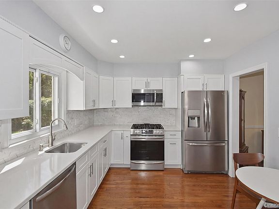 5th image of 25 Brookfield Road