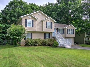 62 Lazy Water Dr, Cartersville, GA 30120