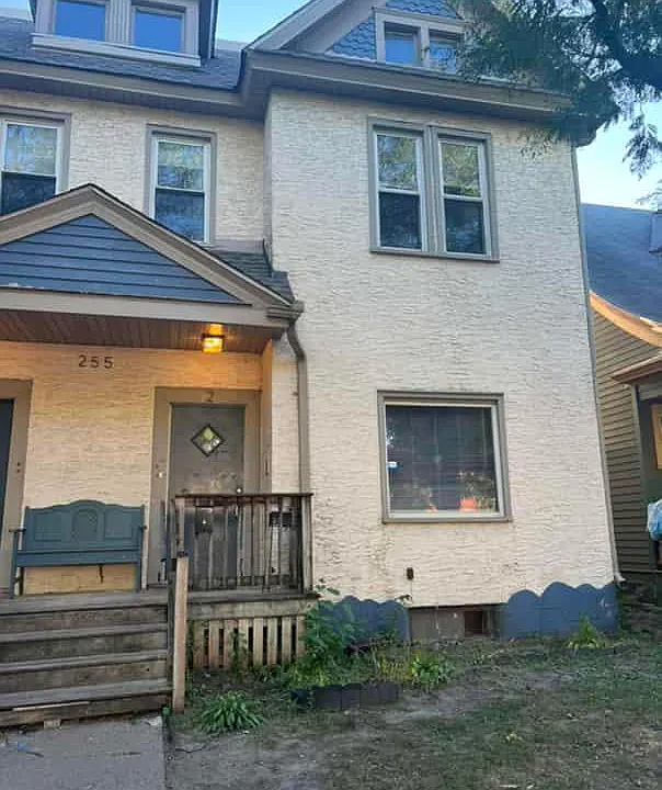 255 Maria Ave #2