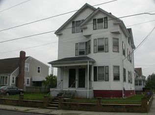 196 Laurens St FLOOR 3, Cranston, RI 02910