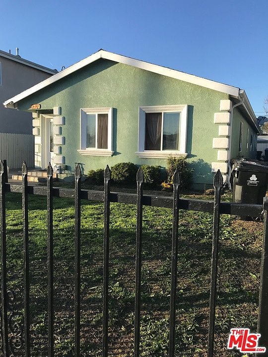 1st image of 419 E 106th St