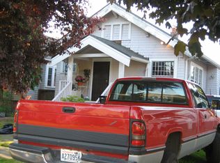 852 NE 56th St, Seattle, WA 98105