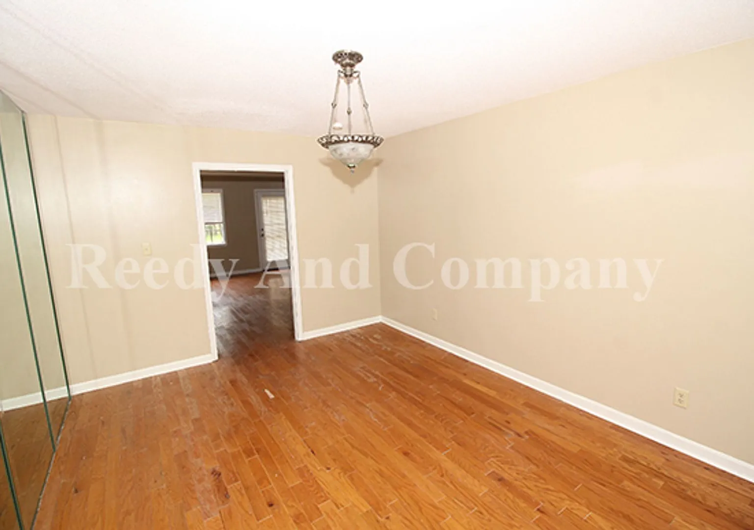 Welcome to 3685 Bryn Mawr Drive! — Photo 4